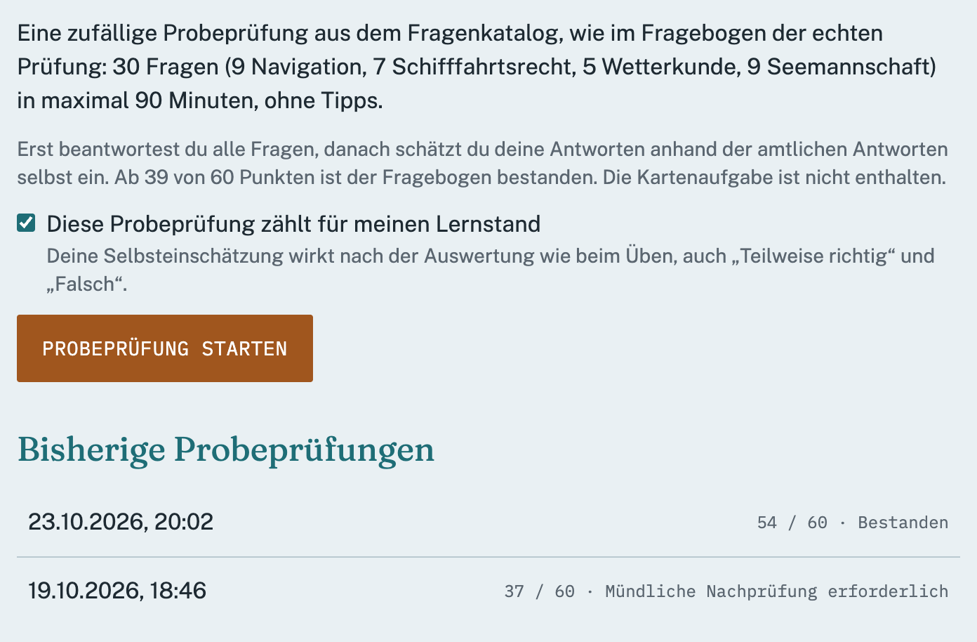 Screenshot: Die Probeprüfung mit den Regeln, der Schaltfläche „Probeprüfung starten“ und der Liste bisheriger Prüfungen mit Punkten und Ergebnis.